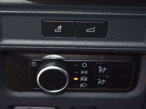 Used 2024 Ford Expedition XLT AWD/4WD image 17