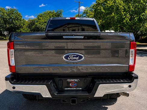 Used 2017 Ford F250 Lariat w/ FX4 Off-Road Package AWD/4WD image 6