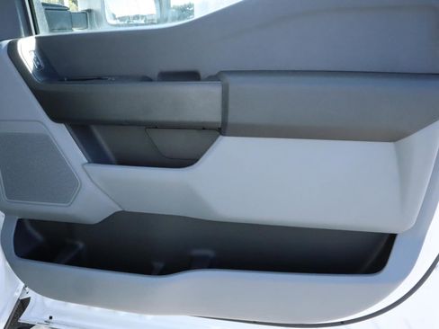 Used 2024 Ford F450 XL w/ XL Chrome Package image 25