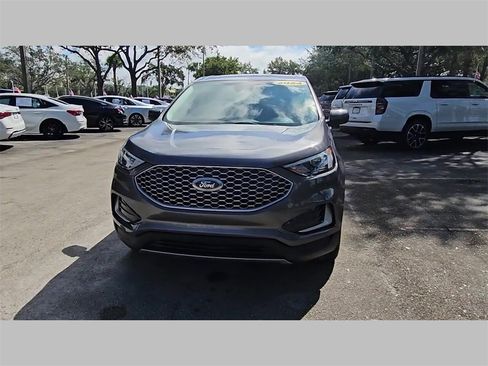 Used 2024 Ford Edge SEL image 42