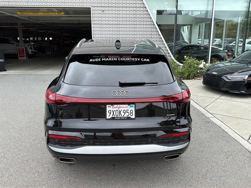 Used 2025 Audi Q5 Premium Plus w/ Premium Plus AWD/4WD image 7
