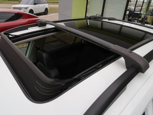 Used 2022 Volkswagen Atlas SE image 54