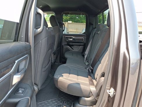 Used 2019 RAM 1500 Big Horn AWD/4WD image 11