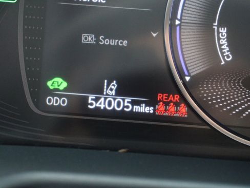 Used 2022 Lexus ES 300h w/ Accessory Package 2 FWD image 29