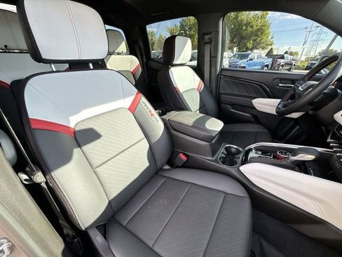 Used 2024 GMC Canyon AT4X image 28