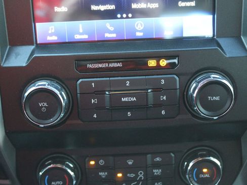 Used 2021 Ford F250 Lariat image 35