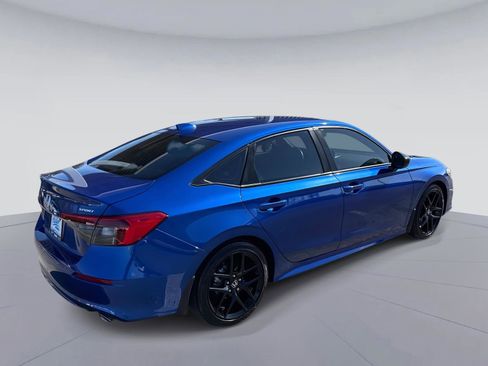 Used 2023 Honda Civic Sport image 4