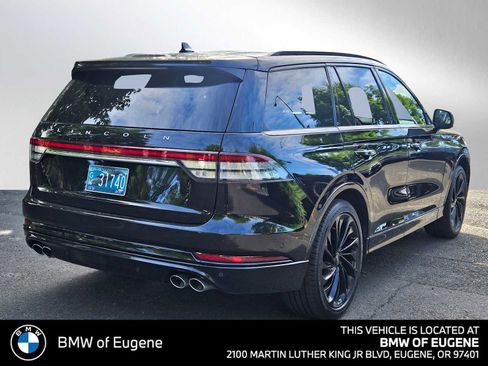 Used 2023 Lincoln Aviator Reserve w/ Equipment Group 201A AWD/4WD image 3