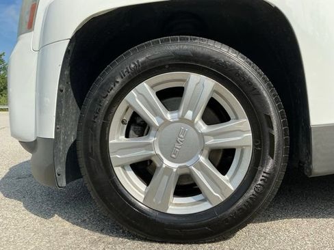 Used 2015 GMC Terrain SLT FWD image 14