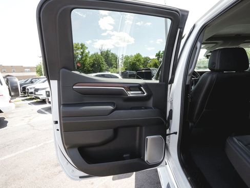Used 2024 GMC Sierra 1500 Denali w/ Technology Package AWD/4WD image 13