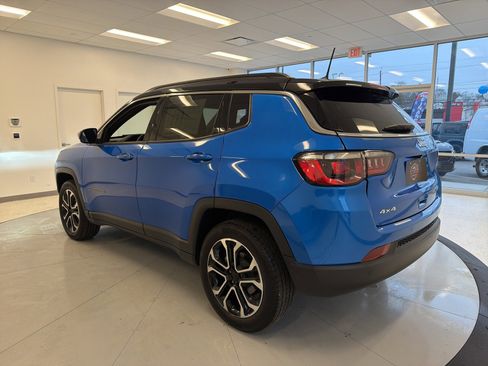 Used 2024 Jeep Compass Limited image 59