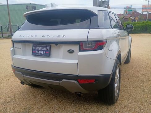 Used 2017 Land Rover Range Rover Evoque SE AWD/4WD image 15