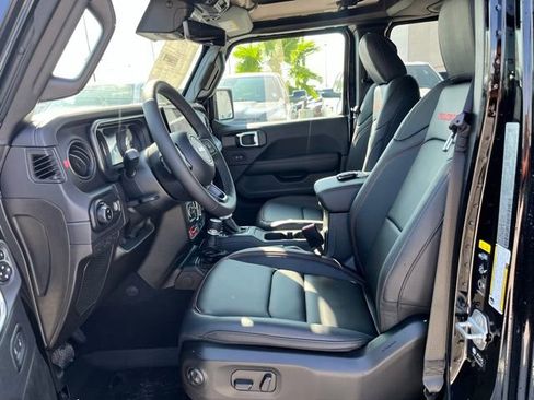 New 2025 Jeep Gladiator Mojave AWD/4WD image 15