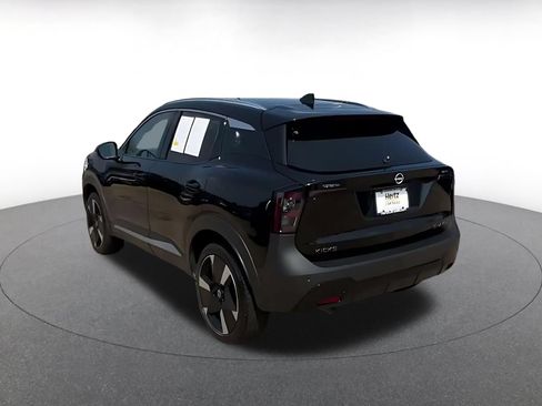 Used 2026 Nissan Kicks SR AWD/4WD image 10