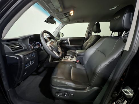 Used 2024 Toyota 4Runner TRD Sport w/ Technology Package AWD/4WD image 15