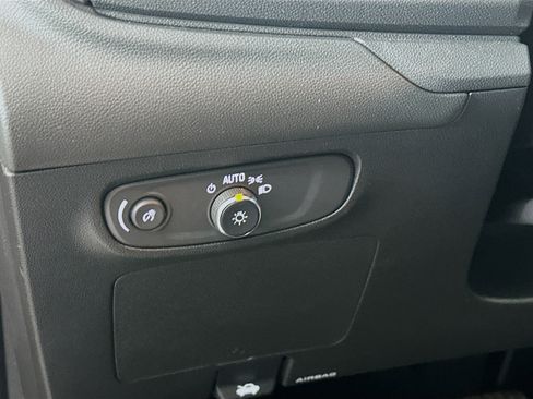 Used 2025 Buick Encore GX Preferred image 17