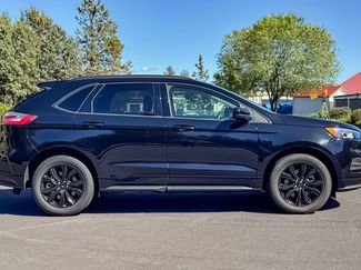 Used 2023 Ford Edge SE w/ Black Appearance Package AWD/4WD video 3