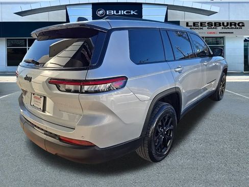 Used 2025 Jeep Grand Cherokee L Altitude image 7