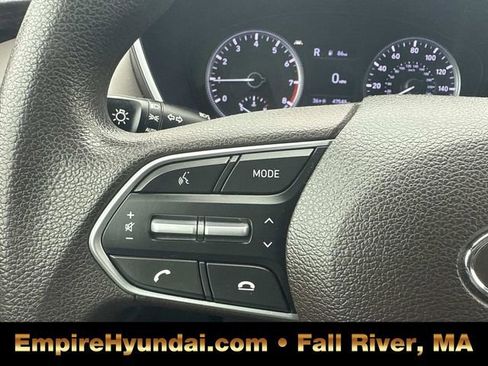 Used 2020 Hyundai Santa Fe SE image 29
