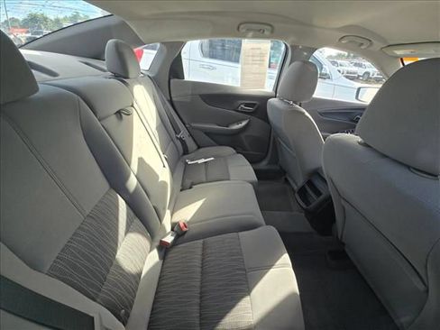 Used 2017 Chevrolet Impala LS FWD image 24