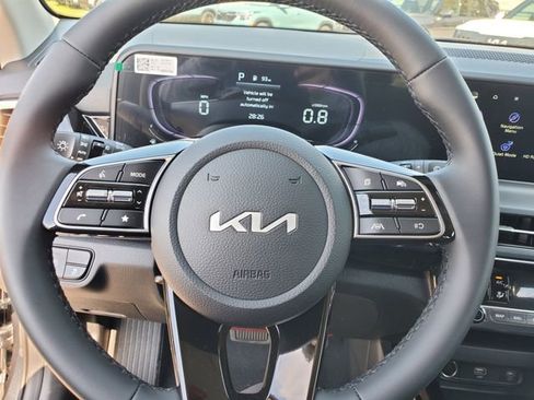 New 2026 Kia Seltos S FWD image 17