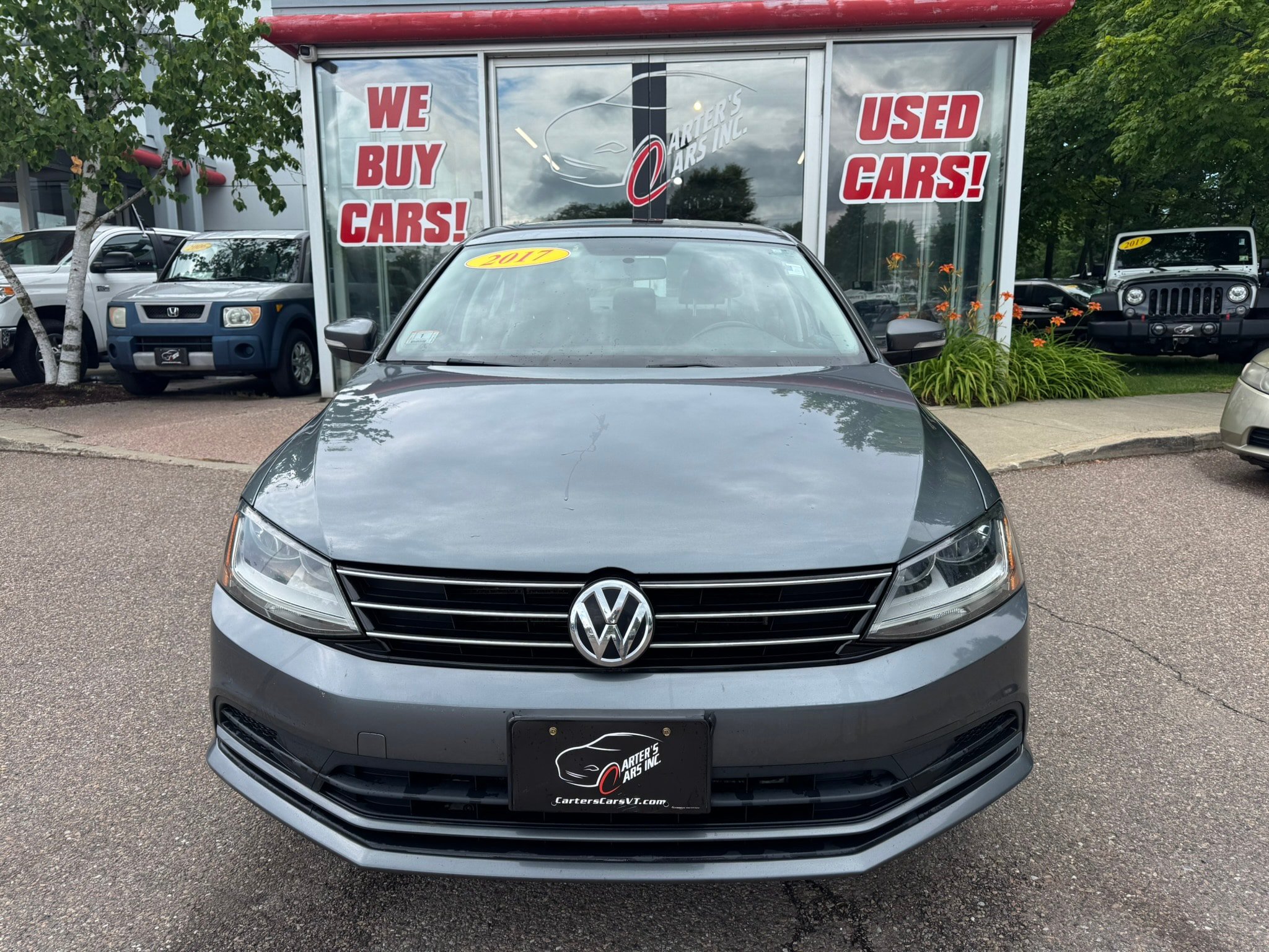 Used 2017 Volkswagen Jetta SE FWD image 3