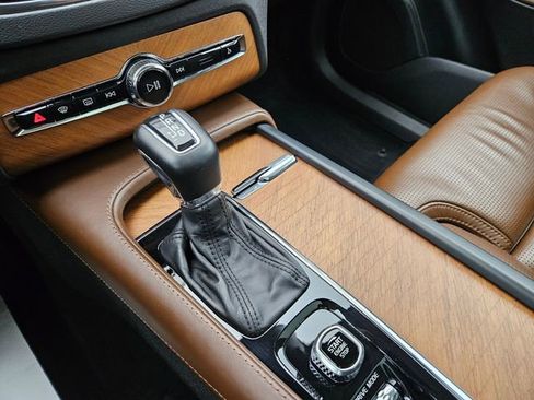 Used 2018 Volvo XC90 T6 Inscription w/ Convenience Package AWD/4WD image 28