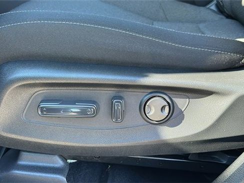 Used 2024 Honda CR-V EX image 10