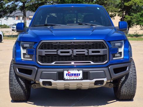 Used 2018 Ford F150 Raptor w/ Equipment Group 802A Luxury AWD/4WD image 2