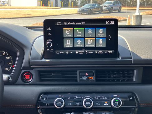 Used 2024 Honda Pilot TrailSport image 26