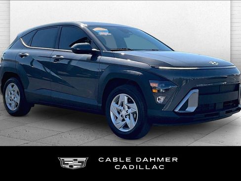 Used 2025 Hyundai Kona SE FWD image 1