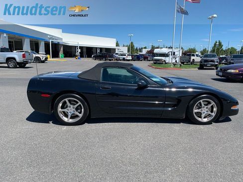 Used 2003 Chevrolet Corvette Convertible w/ Preferred Equipment Group1 RWD image 8
