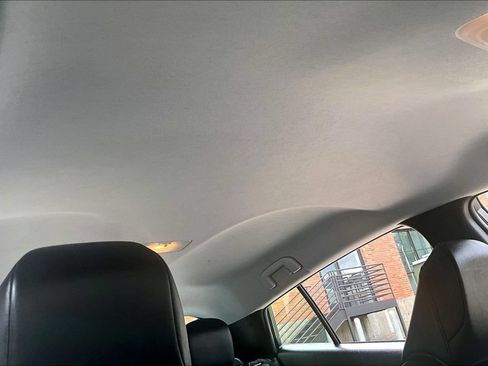 Used 2017 Toyota Prius Four FWD image 23