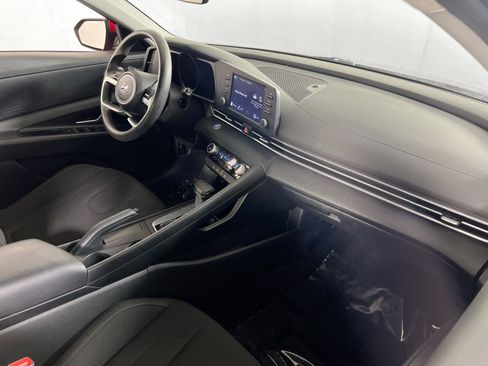 Used 2023 Hyundai Elantra SEL FWD image 26