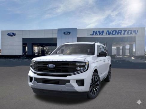 New 2026 Ford Expedition Platinum w/ Driver's Package AWD/4WD image 3