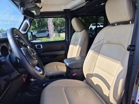 Used 2018 Jeep Wrangler Unlimited Rubicon AWD/4WD image 23