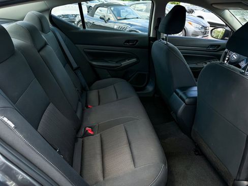 Certified 2025 Nissan Altima 2.5 S FWD image 18