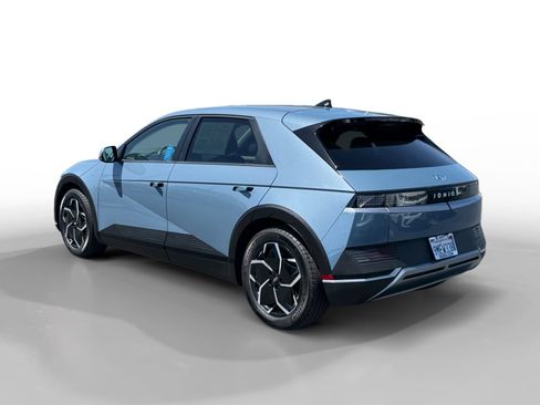 Used 2024 Hyundai Ioniq 5 SEL image 3