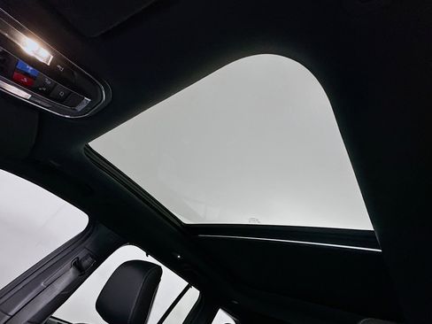 Used 2024 Jeep Grand Cherokee Limited 4xe w/ Luxury Tech Group II image 27