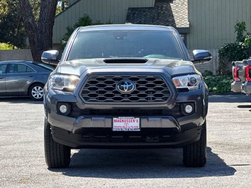 Certified 2023 Toyota Tacoma TRD Sport w/ TRD Premium Sport Package AWD/4WD image 8