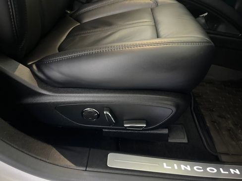 Used 2019 Lincoln MKZ Reserve image 57