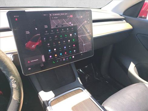 Used 2022 Tesla Model Y Performance AWD/4WD image 15