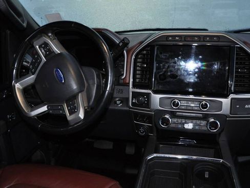 Used 2022 Ford F350 Platinum w/ FX4 Off-Road Package image 18