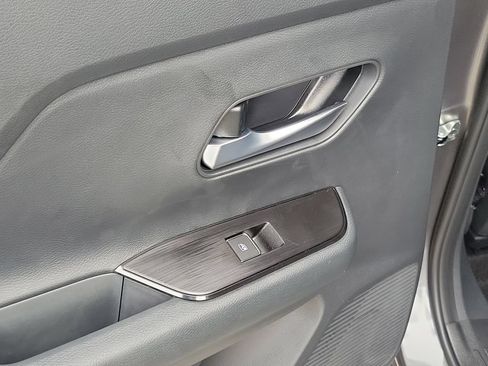 New 2026 Nissan Kicks SR FWD image 15