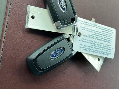 Used 2020 Ford F150 Platinum w/ Equipment Group 701A Luxury AWD/4WD image 26