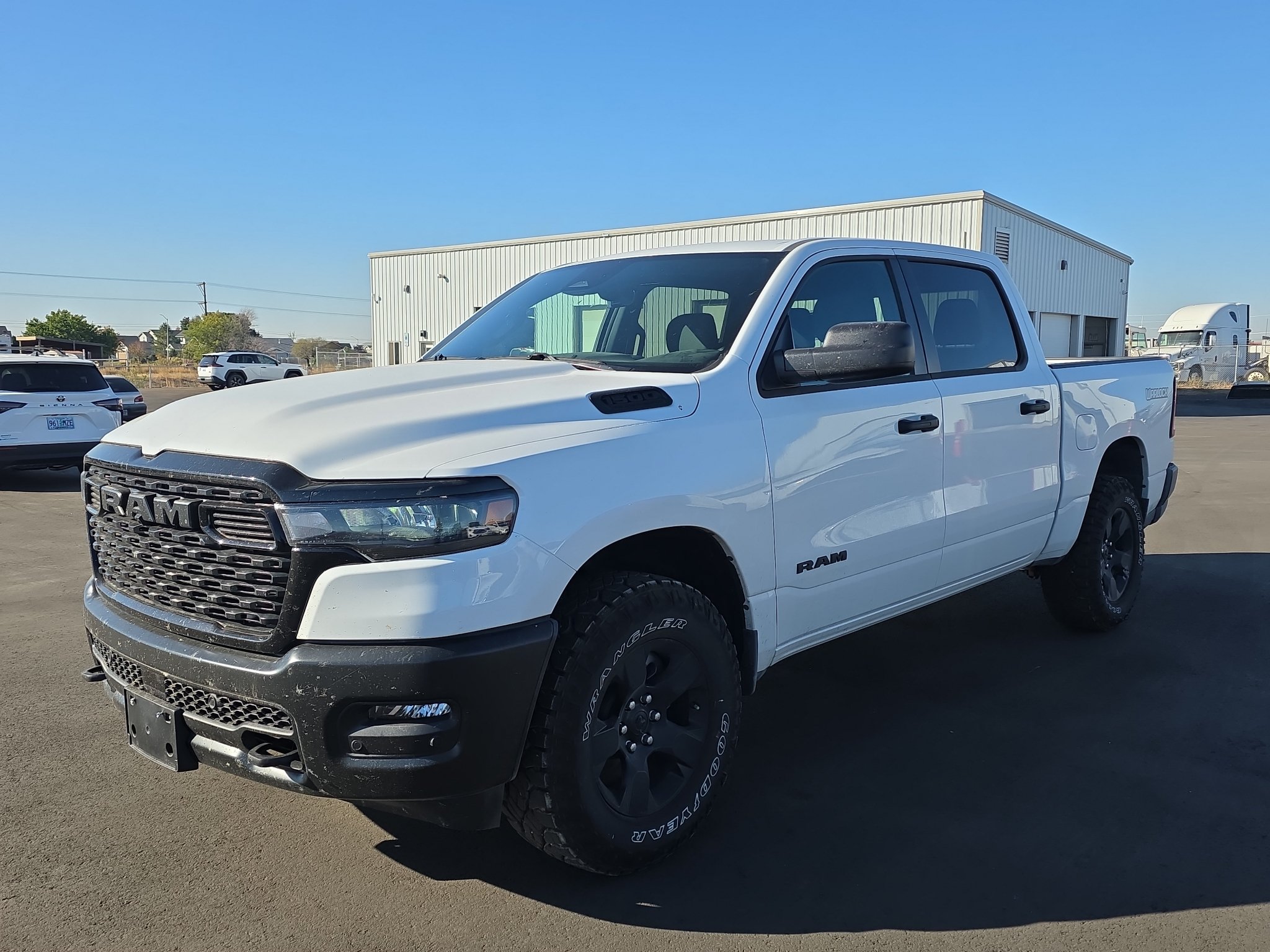 Used 2026 RAM 1500 Warlock AWD/4WD image 3