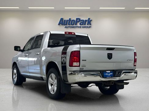 Used 2017 RAM 1500 Classic SLT AWD/4WD image 5