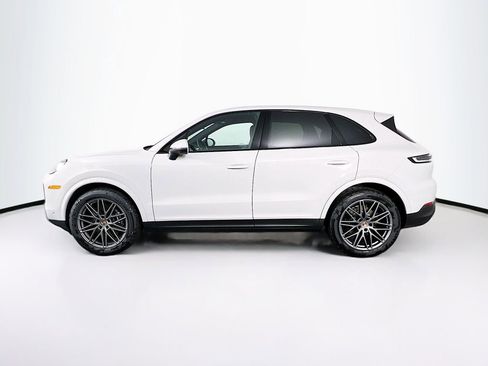 New 2026 Porsche Cayenne image 2
