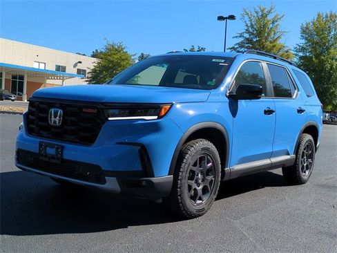 New 2025 Honda Pilot TrailSport image 7