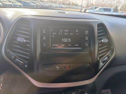 Used 2015 Jeep Cherokee Sport w/ Safety Group image 22